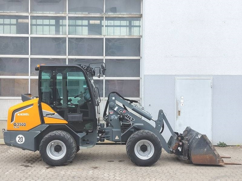 Giant G 3500 X-Tra - Kompaktiekrāvējs: foto 5 Giant G 3500 X-Tra - Kompaktiekrāvējs: foto 5