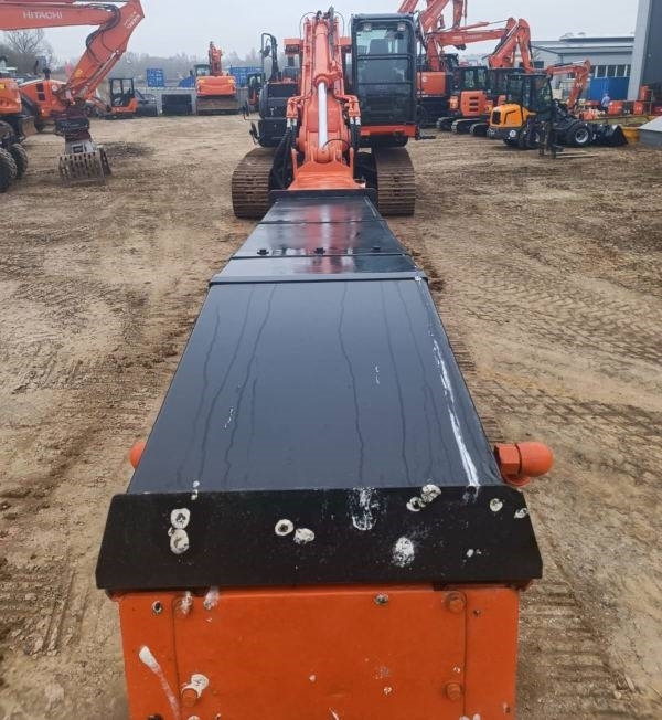Hitachi ZX 210 LC-6 Teledipper - Kāpurķēžu ekskavators: foto 4 Hitachi ZX 210 LC-6 Teledipper - Kāpurķēžu ekskavators: foto 4