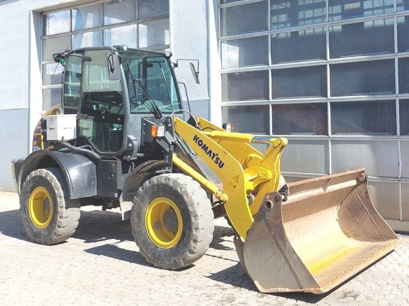 Komatsu WA 100 M-7 - Kompaktiekrāvējs: foto 4 Komatsu WA 100 M-7 - Kompaktiekrāvējs: foto 4