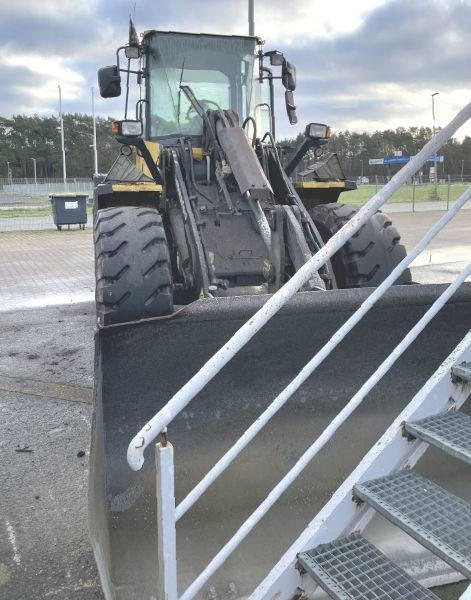 Komatsu WA 200 PT-5 - Riteņu iekrāvējs: foto 2 Komatsu WA 200 PT-5 - Riteņu iekrāvējs: foto 2