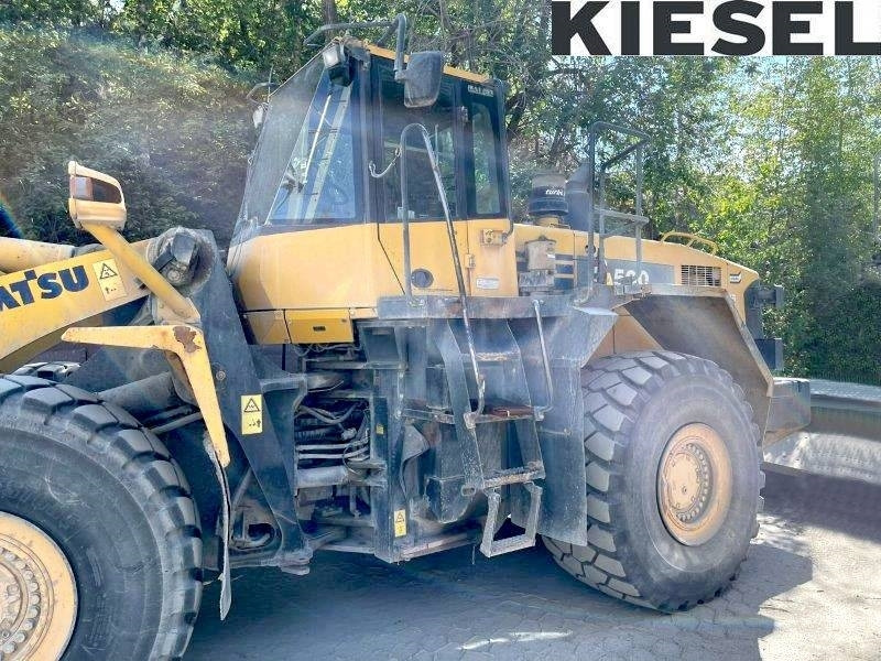 Komatsu WA 500-6 - Riteņu iekrāvējs: foto 1 Komatsu WA 500-6 - Riteņu iekrāvējs: foto 1