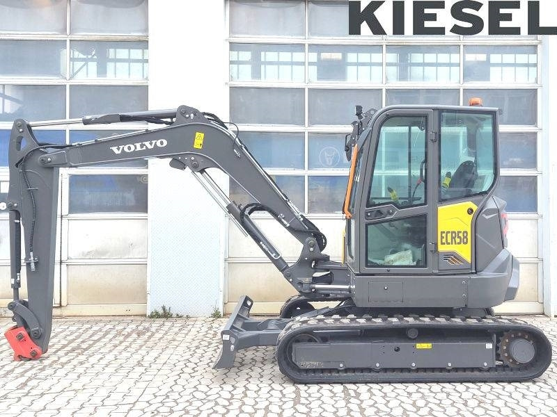 Volvo ECR 58 F - Mini-ekskavators: foto 1 Volvo ECR 58 F - Mini-ekskavators: foto 1