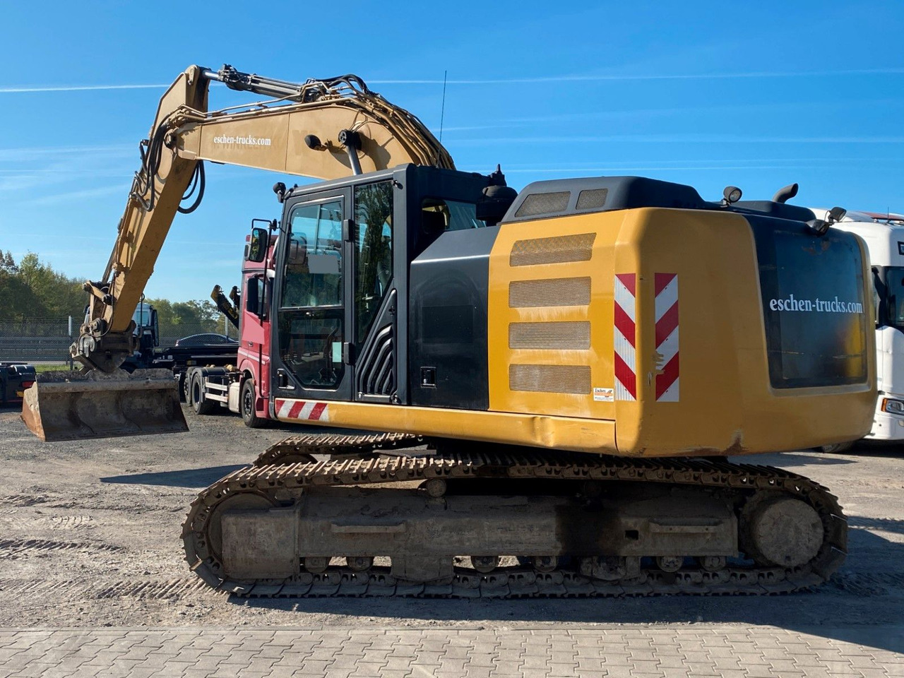 CAT 320 E | + Grabenschaufel*Kamera*Zusatzhydraulik - Kāpurķēžu ekskavators: foto 3 CAT 320 E | + Grabenschaufel*Kamera*Zusatzhydraulik - Kāpurķēžu ekskavators: foto 3