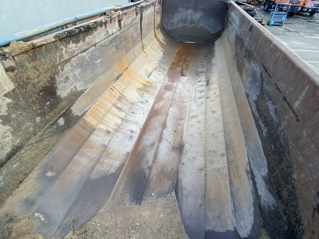 Carnehl CHKS/HH Stahl-Halbschalenmulde - Puspiekabe pašizgāzējs: foto 3 Carnehl CHKS/HH Stahl-Halbschalenmulde - Puspiekabe pašizgāzējs: foto 3