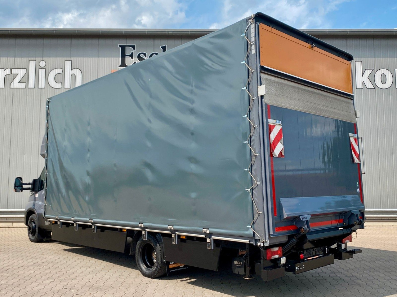 Iveco Daily Hi-Matic 70 C 21 Topsleeper | LBW 1,00to. - Furgons ar tentu: foto 3 Iveco Daily Hi-Matic 70 C 21 Topsleeper | LBW 1,00to. - Furgons ar tentu: foto 3