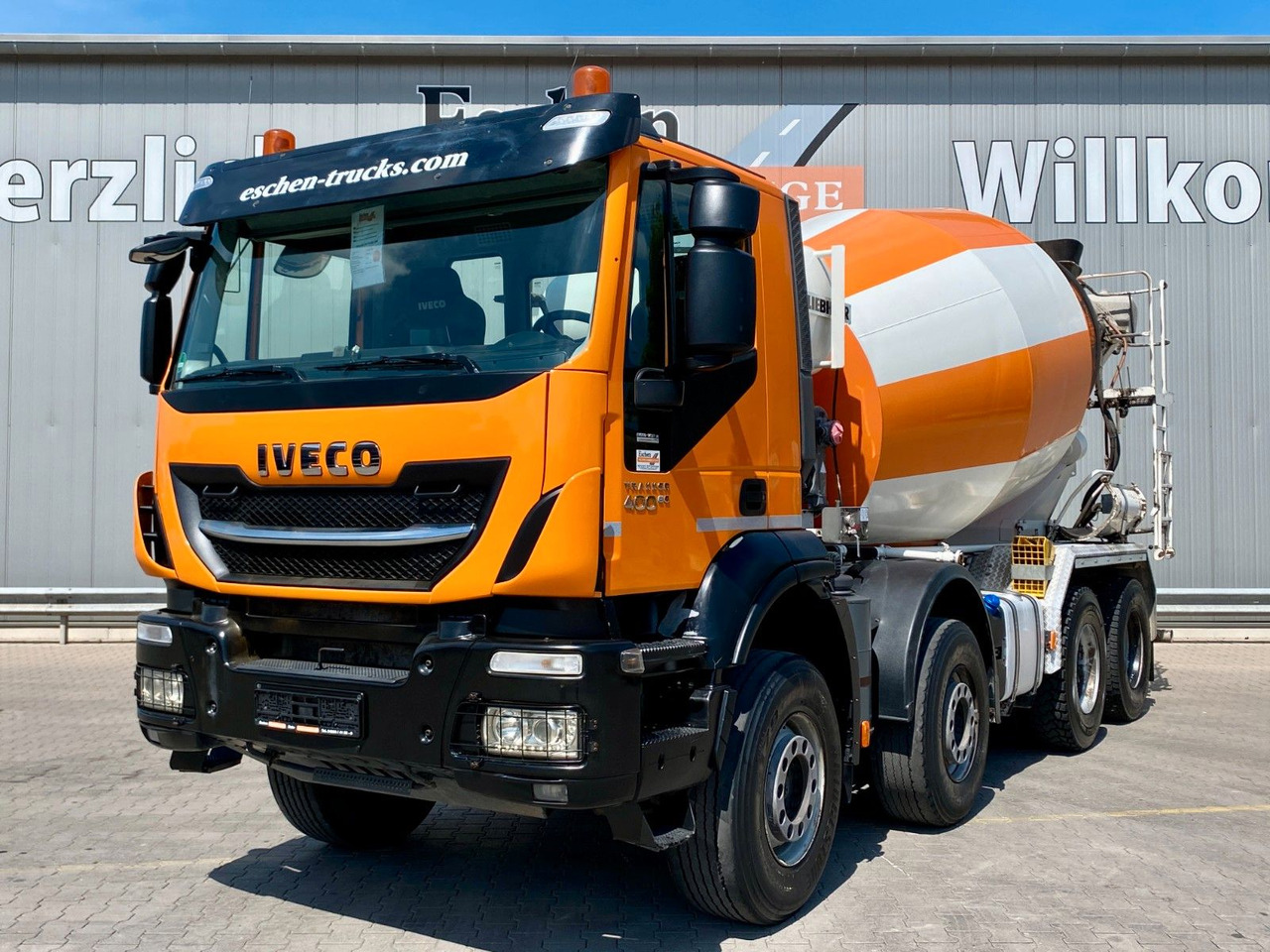 Iveco Trakker AD 340 TB 400/8x4 | 9m³ Liebherr*Navi*AC - Betonvedējs: foto 1 Iveco Trakker AD 340 TB 400/8x4 | 9m³ Liebherr*Navi*AC - Betonvedējs: foto 1