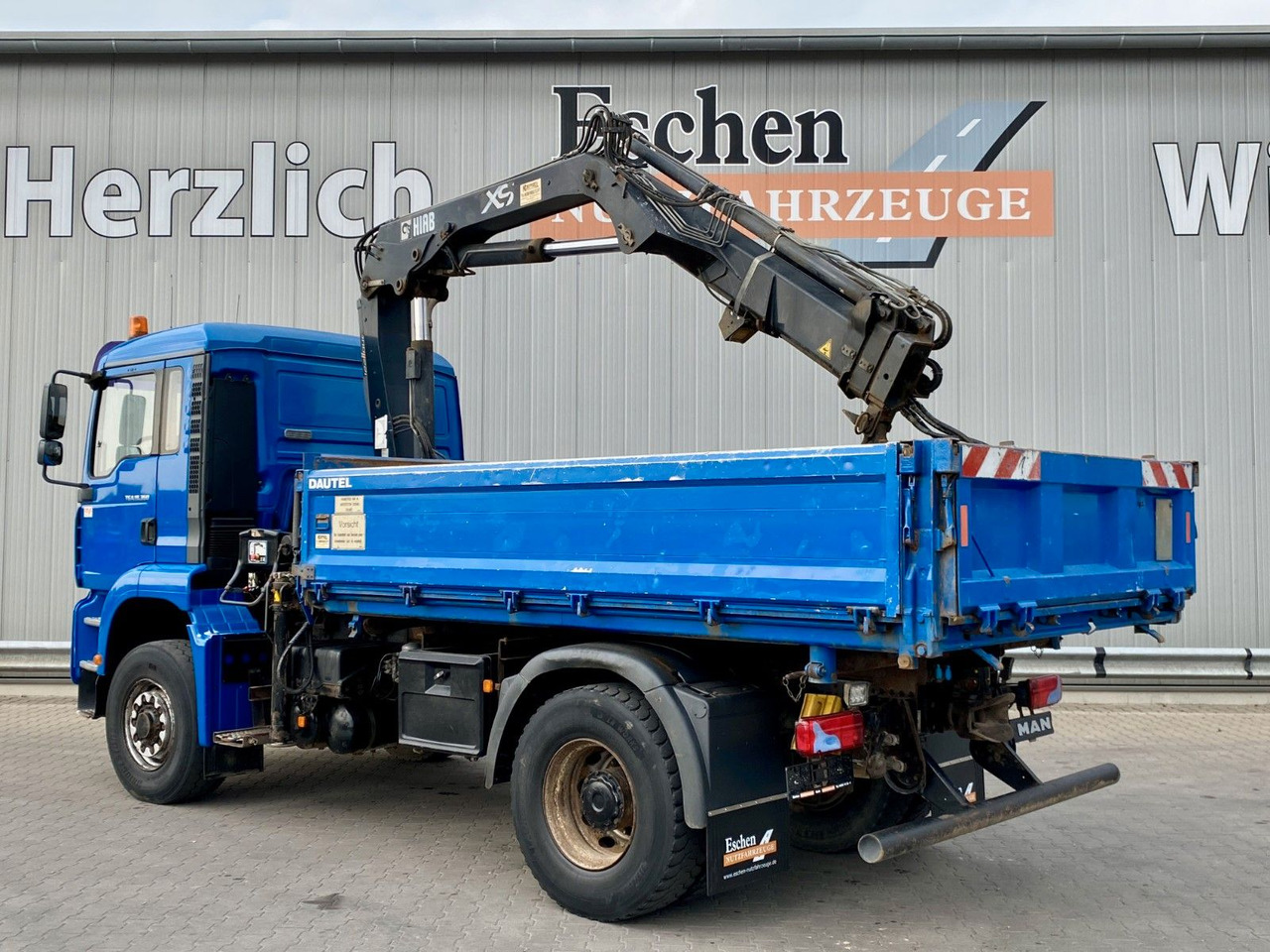 MAN TGA 18.360 4x4H BL Hiab Kran*Dautel Kipper*Klima - Kravas automašīna pašizgāzējs, Kravas auto ar manipulatoru: foto 4 MAN TGA 18.360 4x4H BL Hiab Kran*Dautel Kipper*Klima - Kravas automašīna pašizgāzējs, Kravas auto ar manipulatoru: foto 4
