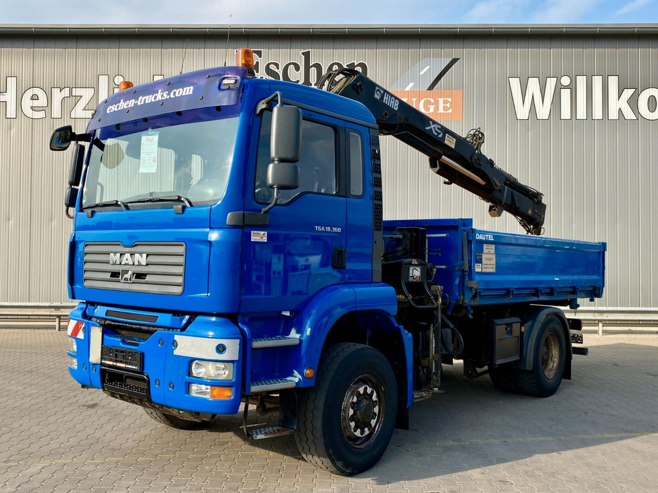 MAN TGA 18.360 4x4H BL Hiab Kran*Dautel Kipper*Klima - Kravas automašīna pašizgāzējs, Kravas auto ar manipulatoru: foto 2 MAN TGA 18.360 4x4H BL Hiab Kran*Dautel Kipper*Klima - Kravas automašīna pašizgāzējs, Kravas auto ar manipulatoru: foto 2