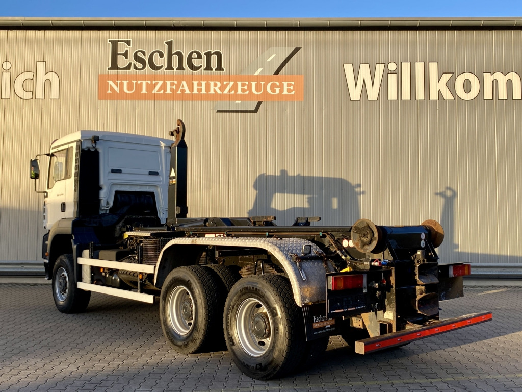 MAN TGA 33.390 6x6 BB - Pacēlājs ar āķi: foto 4 MAN TGA 33.390 6x6 BB - Pacēlājs ar āķi: foto 4