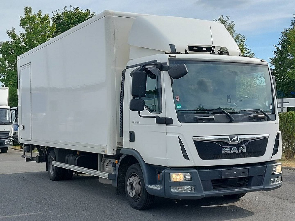 MAN TGL 8.190 Koffer/Seitentür/LBW - Kravas automašīna ar slēgto virsbūvi: foto 2 MAN TGL 8.190 Koffer/Seitentür/LBW - Kravas automašīna ar slēgto virsbūvi: foto 2
