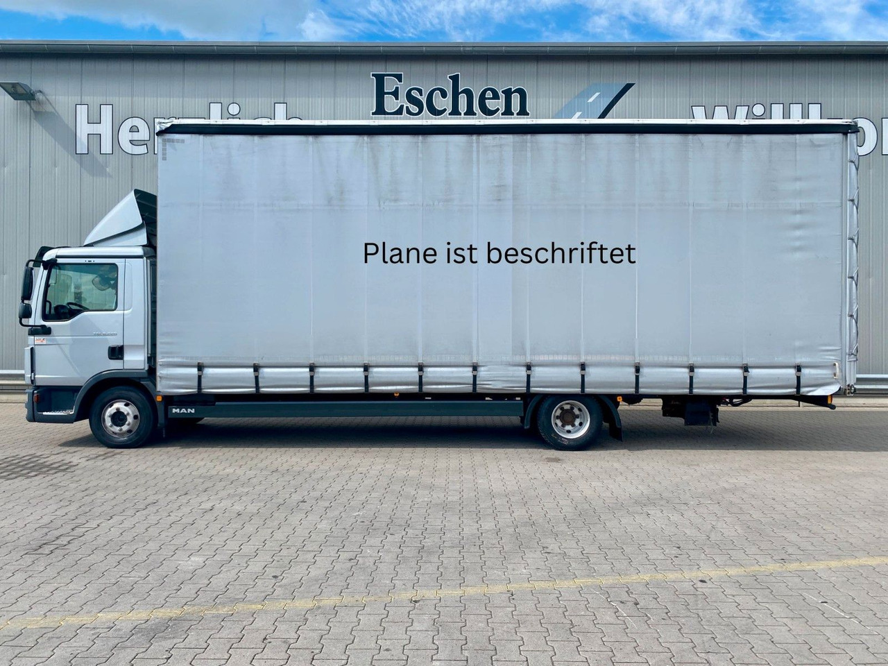 MAN TGL 8.220 I Pritsche Plane*Klima*2Tank*Automatik - Kravas automašīna ar tentu: foto 2 MAN TGL 8.220 I Pritsche Plane*Klima*2Tank*Automatik - Kravas automašīna ar tentu: foto 2