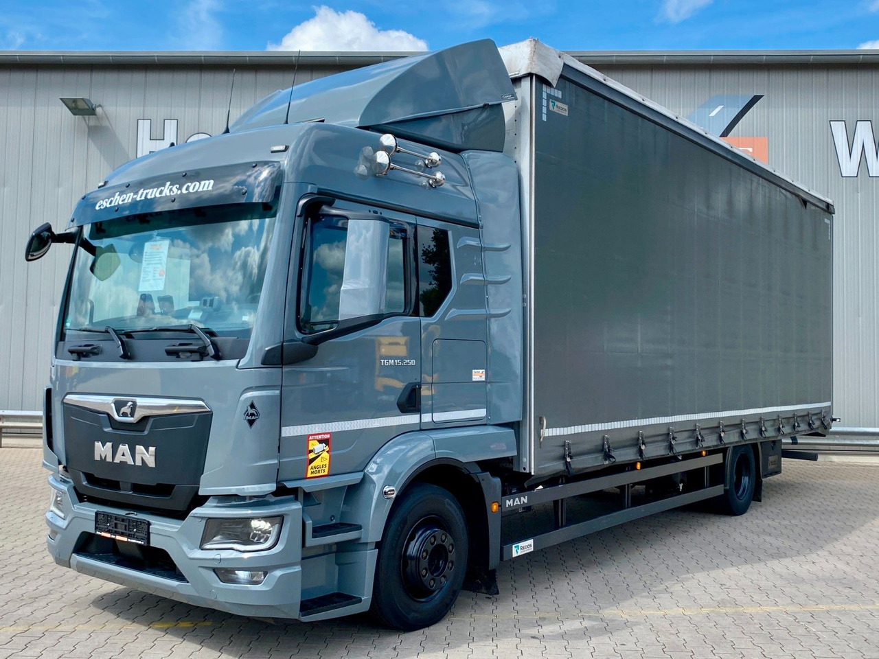 MAN TGM 15.250 + Redos Anhänger GESAMTZUG|Durchlader - Kravas automašīna ar tentu: foto 2 MAN TGM 15.250 + Redos Anhänger GESAMTZUG|Durchlader - Kravas automašīna ar tentu: foto 2