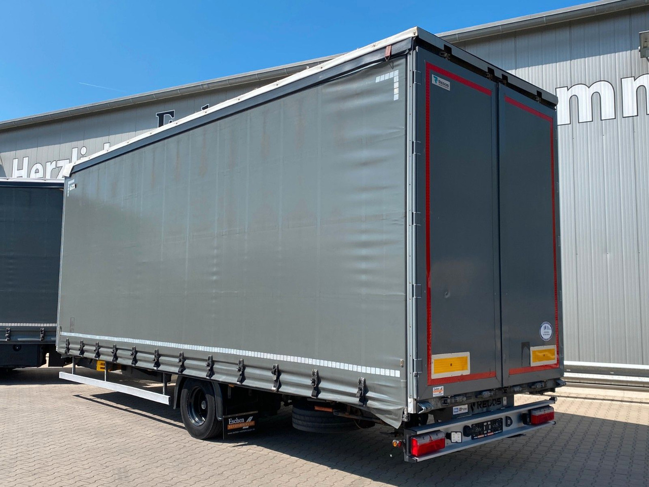 MAN TGM 15.250 + Redos Anhänger GESAMTZUG|Durchlader - Kravas automašīna ar tentu: foto 5 MAN TGM 15.250 + Redos Anhänger GESAMTZUG|Durchlader - Kravas automašīna ar tentu: foto 5