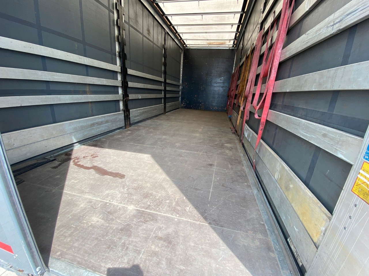 MAN TGM 15.250 + Redos Anhänger GESAMTZUG|Durchlader - Kravas automašīna ar tentu: foto 4 MAN TGM 15.250 + Redos Anhänger GESAMTZUG|Durchlader - Kravas automašīna ar tentu: foto 4