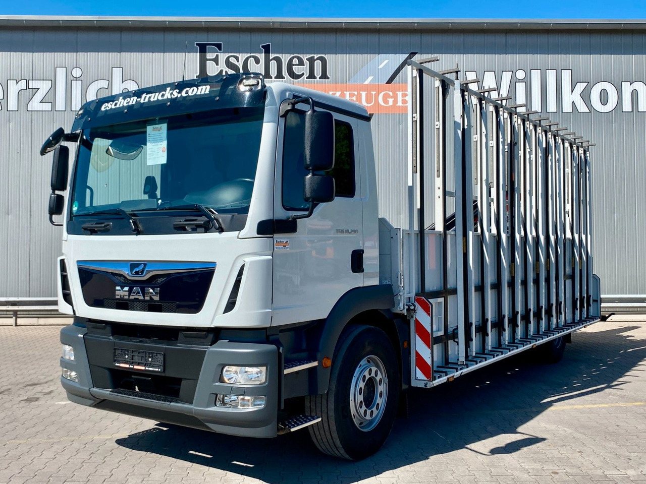MAN TGM 18.290| Glas/HEGLA*PK12002*Funk*3x Sitze*AHK - Bortu kravas automašīna/ Platforma, Kravas auto ar manipulatoru: foto 1 MAN TGM 18.290| Glas/HEGLA*PK12002*Funk*3x Sitze*AHK - Bortu kravas automašīna/ Platforma, Kravas auto ar manipulatoru: foto 1