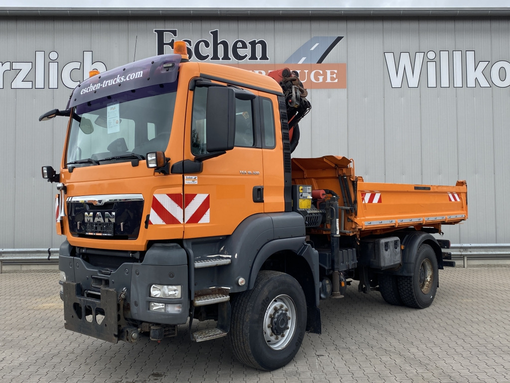 MAN TGS 18.320 4x4 BL / Kran - Kravas automašīna pašizgāzējs, Kravas auto ar manipulatoru: foto 1 MAN TGS 18.320 4x4 BL / Kran - Kravas automašīna pašizgāzējs, Kravas auto ar manipulatoru: foto 1