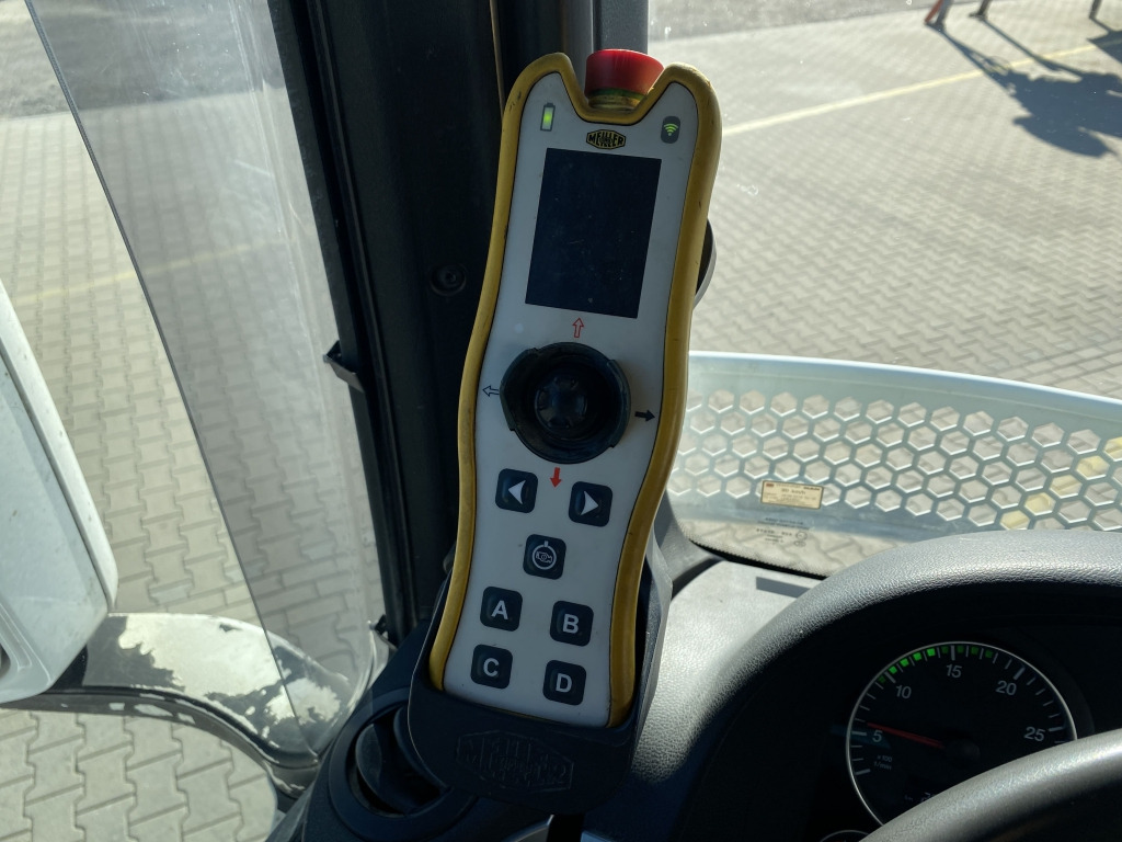 MAN TGS 26.430 6x2/4 BL - Būvgružu konteineru vedējs: foto 1 MAN TGS 26.430 6x2/4 BL - Būvgružu konteineru vedējs: foto 1