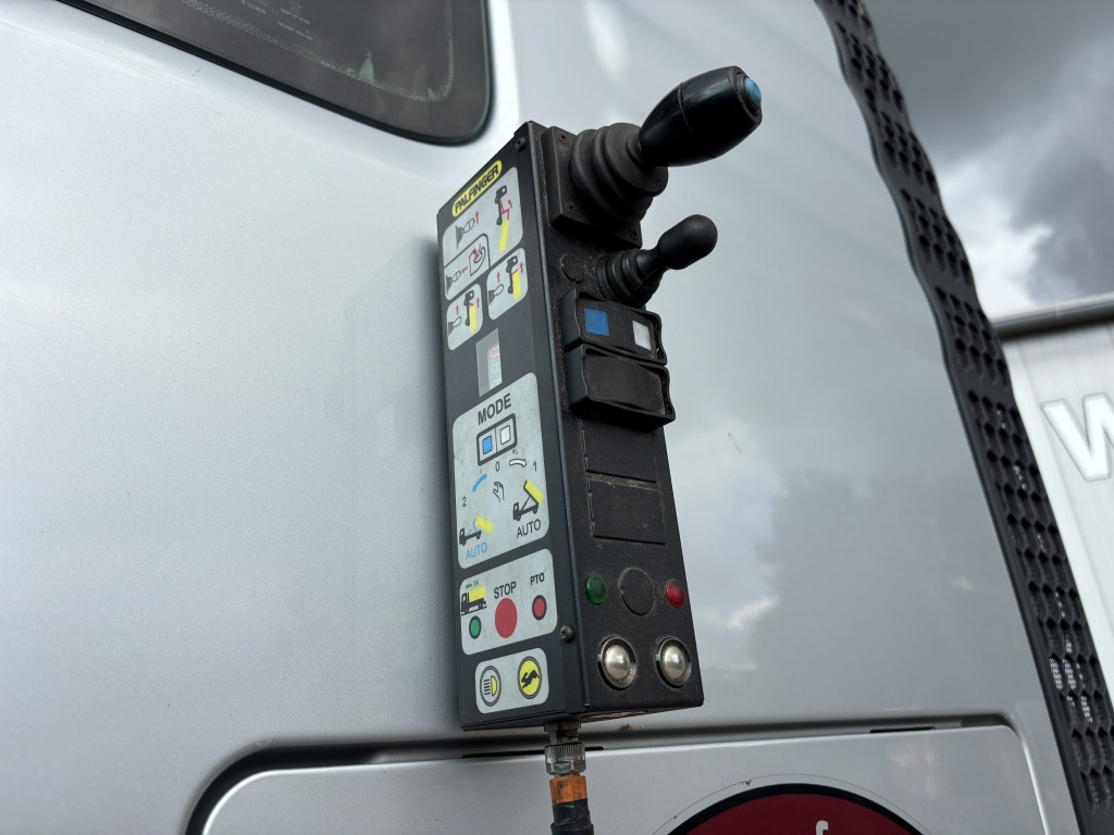 MAN TGX 26.460 / 6x2-4 BL - Pacēlājs ar āķi: foto 5 MAN TGX 26.460 / 6x2-4 BL - Pacēlājs ar āķi: foto 5