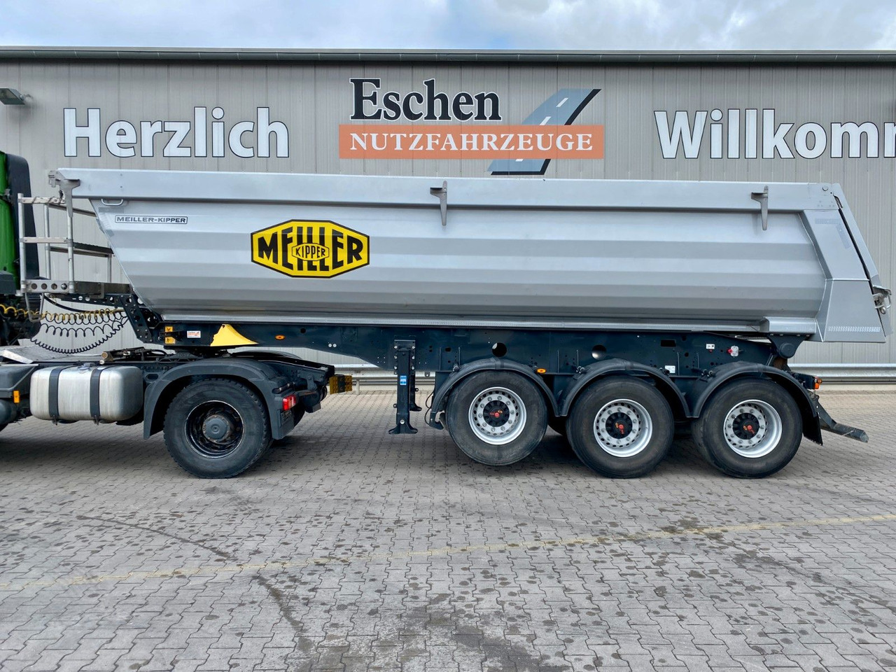 Meiller MHPS 44.3-N I 25m³ Stahl*Luft/Lift*Plane*SAF - Puspiekabe pašizgāzējs: foto 2 Meiller MHPS 44.3-N I 25m³ Stahl*Luft/Lift*Plane*SAF - Puspiekabe pašizgāzējs: foto 2