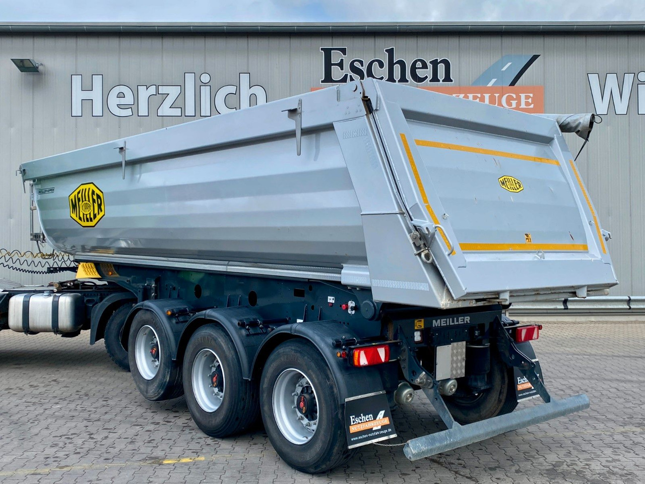 Meiller MHPS 44.3-N I 25m³ Stahl*Luft/Lift*Plane*SAF - Puspiekabe pašizgāzējs: foto 3 Meiller MHPS 44.3-N I 25m³ Stahl*Luft/Lift*Plane*SAF - Puspiekabe pašizgāzējs: foto 3