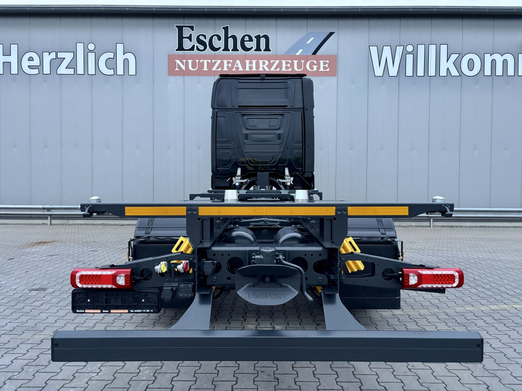 Mercedes-Benz 2542 L 6x2 F 13 Actros GigaSpace - Konteineru vedējs/ Kravas automašīna ar noņemamā virsbūve: foto 4 Mercedes-Benz 2542 L 6x2 F 13 Actros GigaSpace - Konteineru vedējs/ Kravas automašīna ar noņemamā virsbūve: foto 4