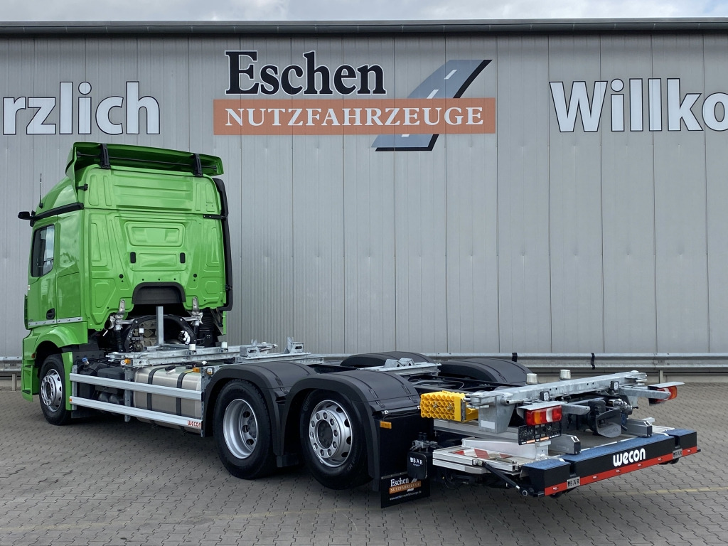 Mercedes-Benz 2542 LL 6x2 Actros 5 / BÄR-LBW - Konteineru vedējs/ Kravas automašīna ar noņemamā virsbūve: foto 3 Mercedes-Benz 2542 LL 6x2 Actros 5 / BÄR-LBW - Konteineru vedējs/ Kravas automašīna ar noņemamā virsbūve: foto 3