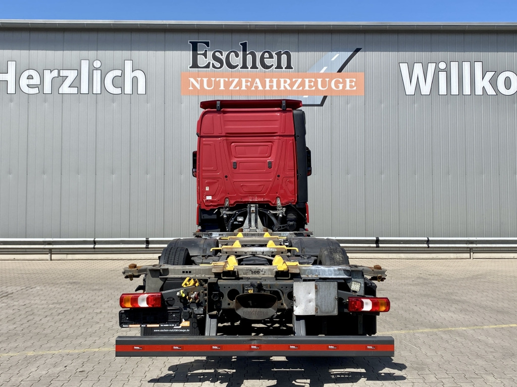 Mercedes-Benz 2546 LL 6x2 - Konteineru vedējs/ Kravas automašīna ar noņemamā virsbūve: foto 4 Mercedes-Benz 2546 LL 6x2 - Konteineru vedējs/ Kravas automašīna ar noņemamā virsbūve: foto 4
