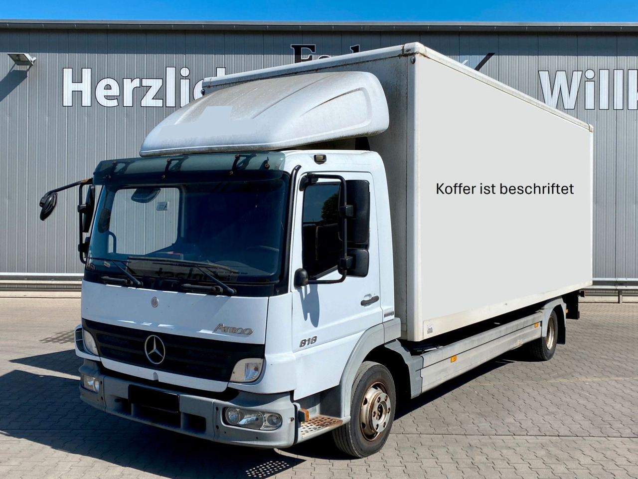 Mercedes-Benz 818 Atego | MBB LBW 1,00to.*3x Sitze*AHK*Teppich - Furgons ar slēgtā virsbūve: foto 1 Mercedes-Benz 818 Atego | MBB LBW 1,00to.*3x Sitze*AHK*Teppich - Furgons ar slēgtā virsbūve: foto 1