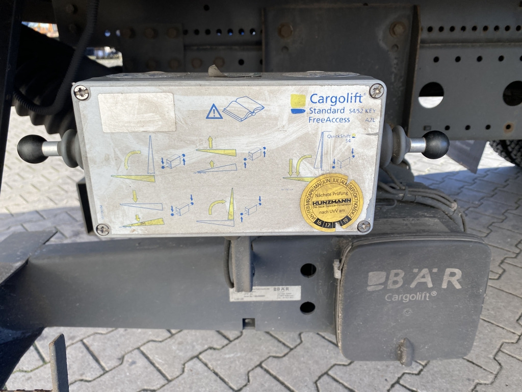 Mercedes-Benz 818 L Atego / BÄR-LBW - Kravas automašīna ar slēgto virsbūvi: foto 3 Mercedes-Benz 818 L Atego / BÄR-LBW - Kravas automašīna ar slēgto virsbūvi: foto 3