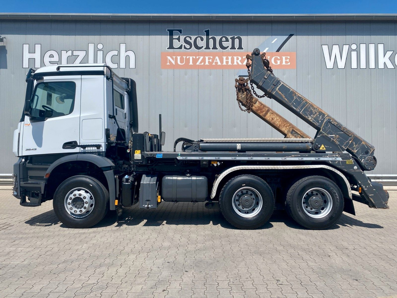 Mercedes-Benz Arocs 2643 6x4| MEILLER AK16 Tele*Klima*AHK*1.Hd - Kravas automašīna pašizgāzējs: foto 2 Mercedes-Benz Arocs 2643 6x4| MEILLER AK16 Tele*Klima*AHK*1.Hd - Kravas automašīna pašizgāzējs: foto 2