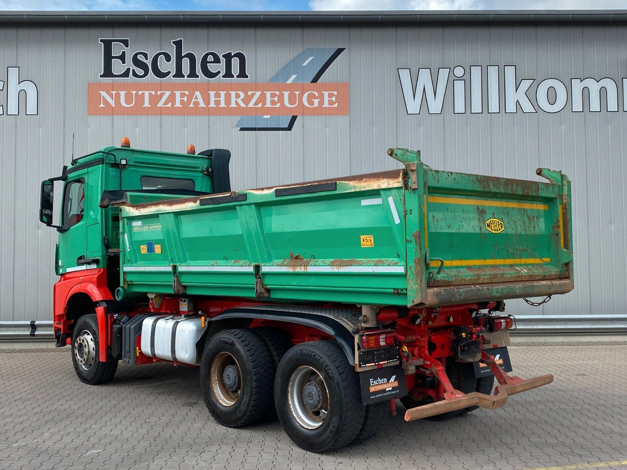 Mercedes-Benz Arocs 2652 6x4B MEILLER Bordmatik*Blatt*Retarder - Kravas automašīna pašizgāzējs: foto 4 Mercedes-Benz Arocs 2652 6x4B MEILLER Bordmatik*Blatt*Retarder - Kravas automašīna pašizgāzējs: foto 4