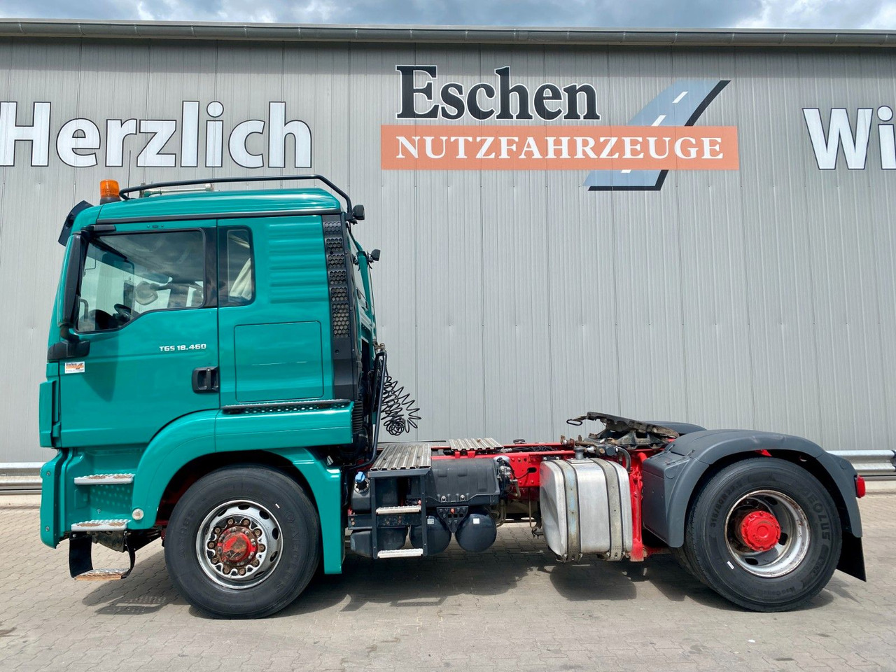 MAN TGS 18.460 4x4 HYDRO|Hydraulik*Navi*ACC*Retarder - Vilcējs: foto 2 MAN TGS 18.460 4x4 HYDRO|Hydraulik*Navi*ACC*Retarder - Vilcējs: foto 2