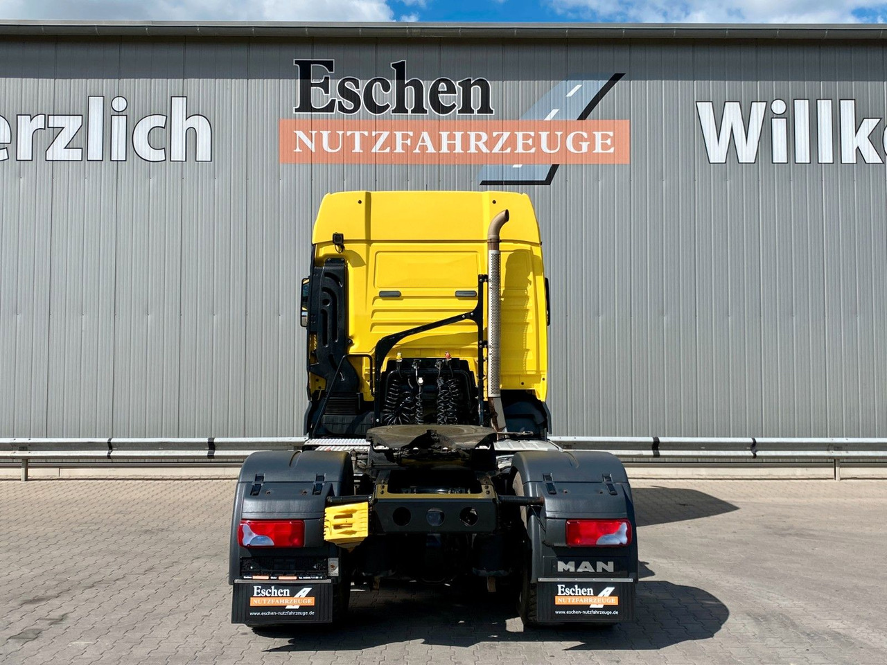 MAN TGX 18.440 4x4 HYDRO | XLX*2x Hydraulik*Retarder - Vilcējs: foto 4 MAN TGX 18.440 4x4 HYDRO | XLX*2x Hydraulik*Retarder - Vilcējs: foto 4