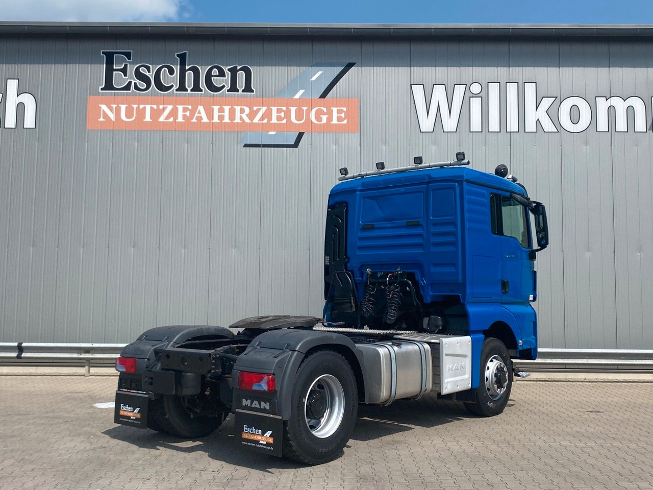 MAN TGX 18.500 4x4 HYDRO| 2x Hydraulik*Retarder*Navi - Vilcējs: foto 5 MAN TGX 18.500 4x4 HYDRO| 2x Hydraulik*Retarder*Navi - Vilcējs: foto 5