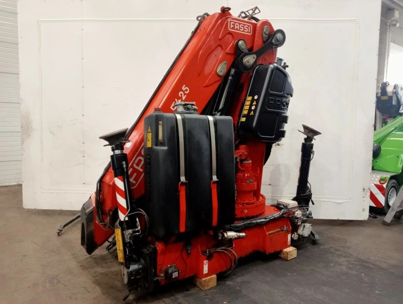 Grúa Fassi F425RA.2.23 E-DYNAMIC - Celtnis-manipulators - Kravas automašīna: foto 5 Grúa Fassi F425RA.2.23 E-DYNAMIC - Celtnis-manipulators - Kravas automašīna: foto 5