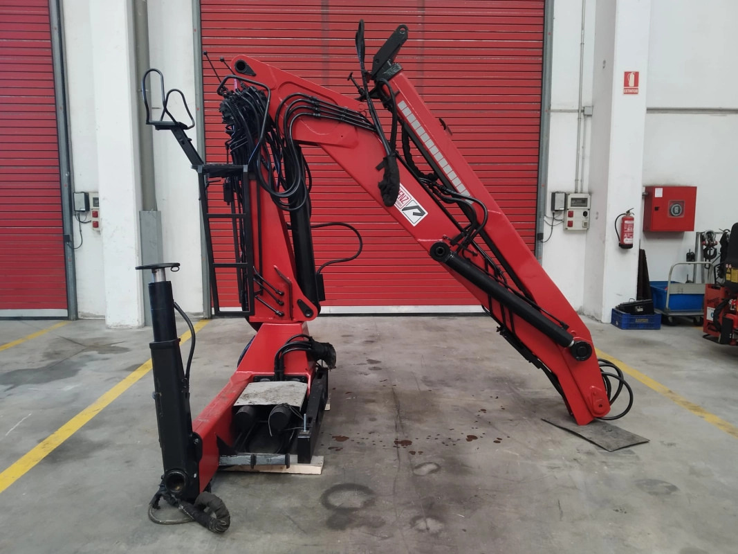 Grúa PENZ 9100H - Celtnis-manipulators - Kravas automašīna: foto 1 Grúa PENZ 9100H - Celtnis-manipulators - Kravas automašīna: foto 1