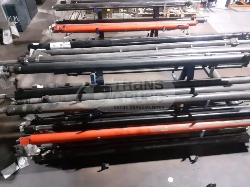 Grúa PM 23 solo para recambios - Celtnis-manipulators - Kravas automašīna: foto 5 Grúa PM 23 solo para recambios - Celtnis-manipulators - Kravas automašīna: foto 5