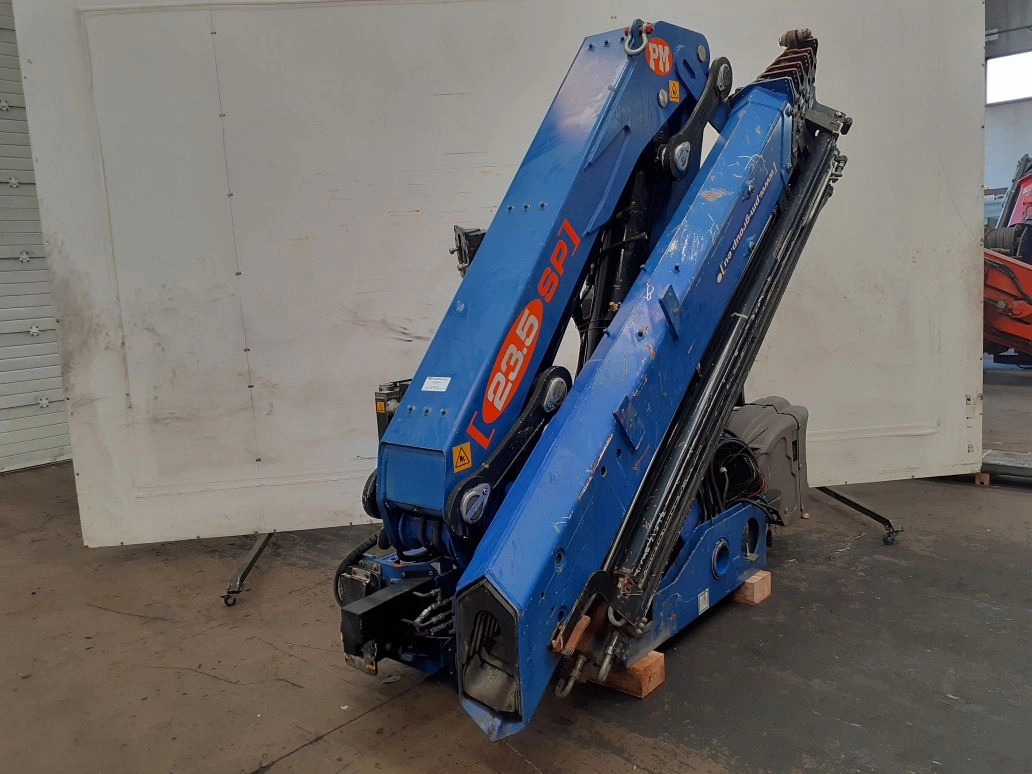 Grúa PM 23526 SP - Celtnis-manipulators - Kravas automašīna: foto 3 Grúa PM 23526 SP - Celtnis-manipulators - Kravas automašīna: foto 3