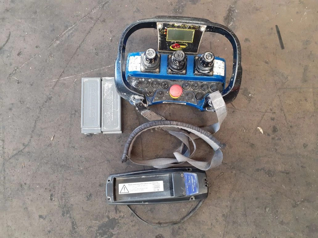 Grúa PM 23526 SP - Celtnis-manipulators - Kravas automašīna: foto 5 Grúa PM 23526 SP - Celtnis-manipulators - Kravas automašīna: foto 5