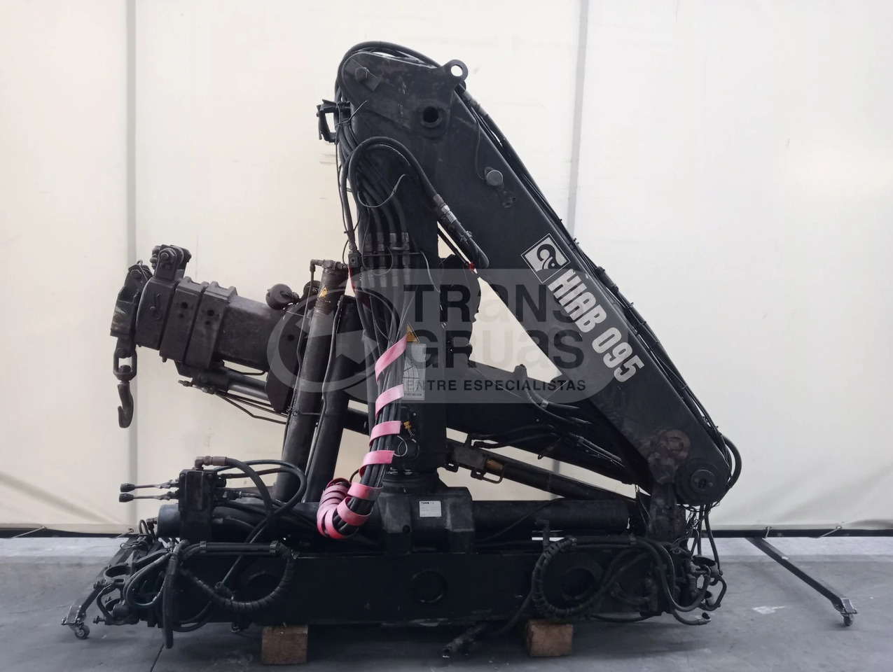 Grúa hidráulica Hiab 095-3 - Celtnis-manipulators: foto 1 Grúa hidráulica Hiab 095-3 - Celtnis-manipulators: foto 1