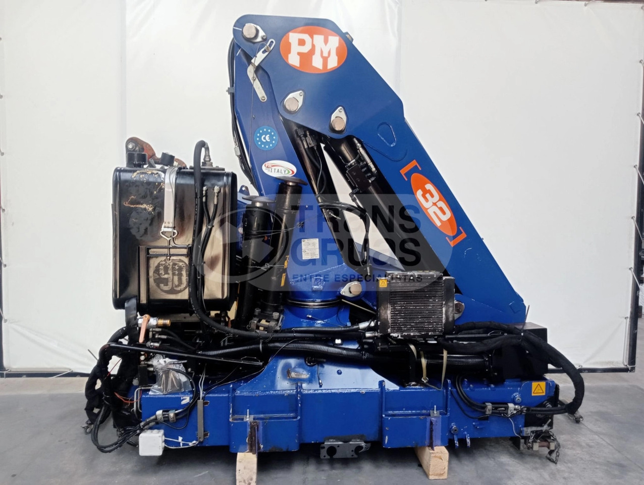 Grúa hidráulica PM 32023 - Celtnis-manipulators: foto 1 Grúa hidráulica PM 32023 - Celtnis-manipulators: foto 1