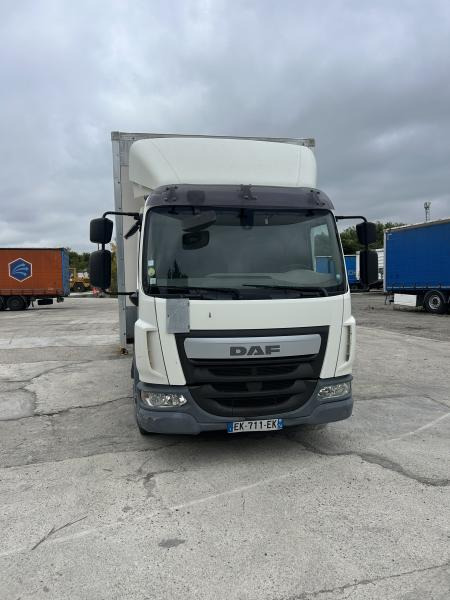 DAF LF 210 - Kravas automašīna ar slēgto virsbūvi: foto 2 DAF LF 210 - Kravas automašīna ar slēgto virsbūvi: foto 2