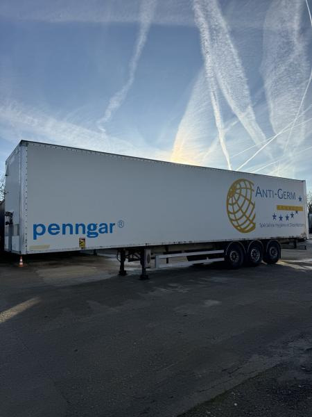 Fruehauf - Puspiekabe slēgtā virsbūve: foto 4 Fruehauf - Puspiekabe slēgtā virsbūve: foto 4