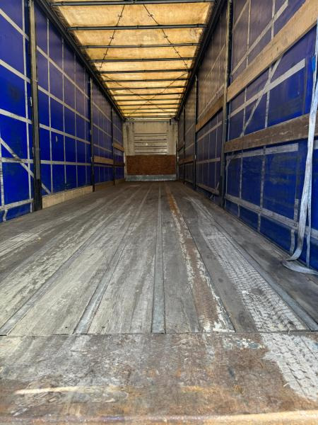 Fruehauf - Tenta puspiekabe: foto 2 Fruehauf - Tenta puspiekabe: foto 2