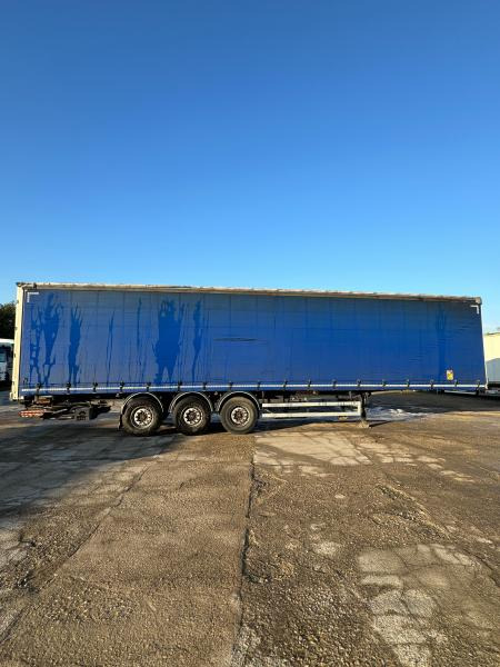 Fruehauf - Tenta puspiekabe: foto 4 Fruehauf - Tenta puspiekabe: foto 4
