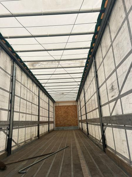 Fruehauf - Tenta puspiekabe: foto 3 Fruehauf - Tenta puspiekabe: foto 3