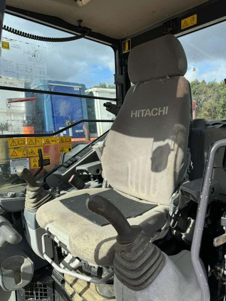 Kāpurķēžu ekskavators Hitachi ZX85USB-5A: foto 6