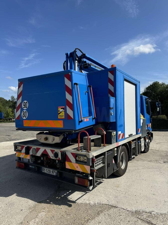Iveco Eurocargo 100E18 - Autopacēlājs: foto 2 Iveco Eurocargo 100E18 - Autopacēlājs: foto 2