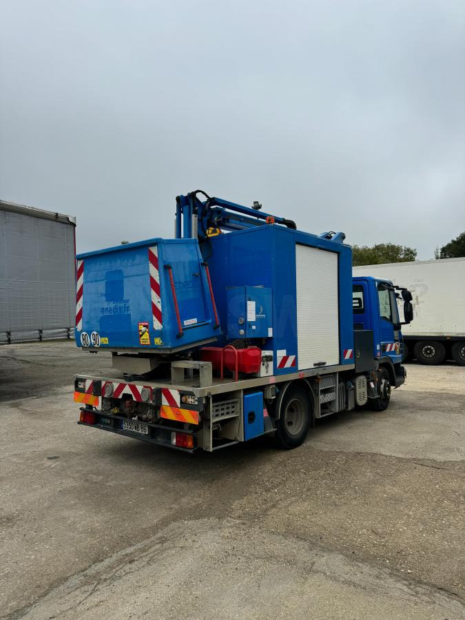 Iveco Eurocargo 100E19 - Autopacēlājs: foto 5 Iveco Eurocargo 100E19 - Autopacēlājs: foto 5
