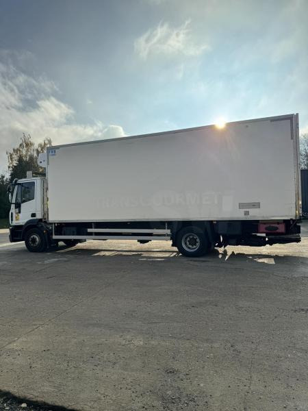 Iveco Eurocargo 160E30 - Kravas automašīna refrižerators: foto 2 Iveco Eurocargo 160E30 - Kravas automašīna refrižerators: foto 2